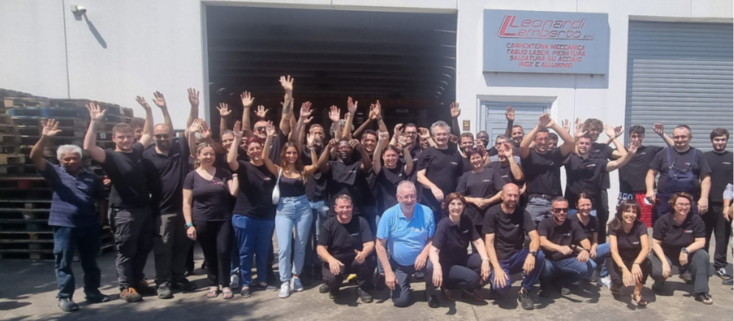 Team Leonardi 2560x1120 https://azerouno.it/wp-content/uploads/2024/05/Team-Leonardi-2560x1120-1.png