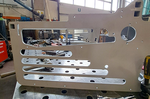 Laserline_03 https://azerouno.it/wp-content/uploads/2026/02/Laserline_03.png